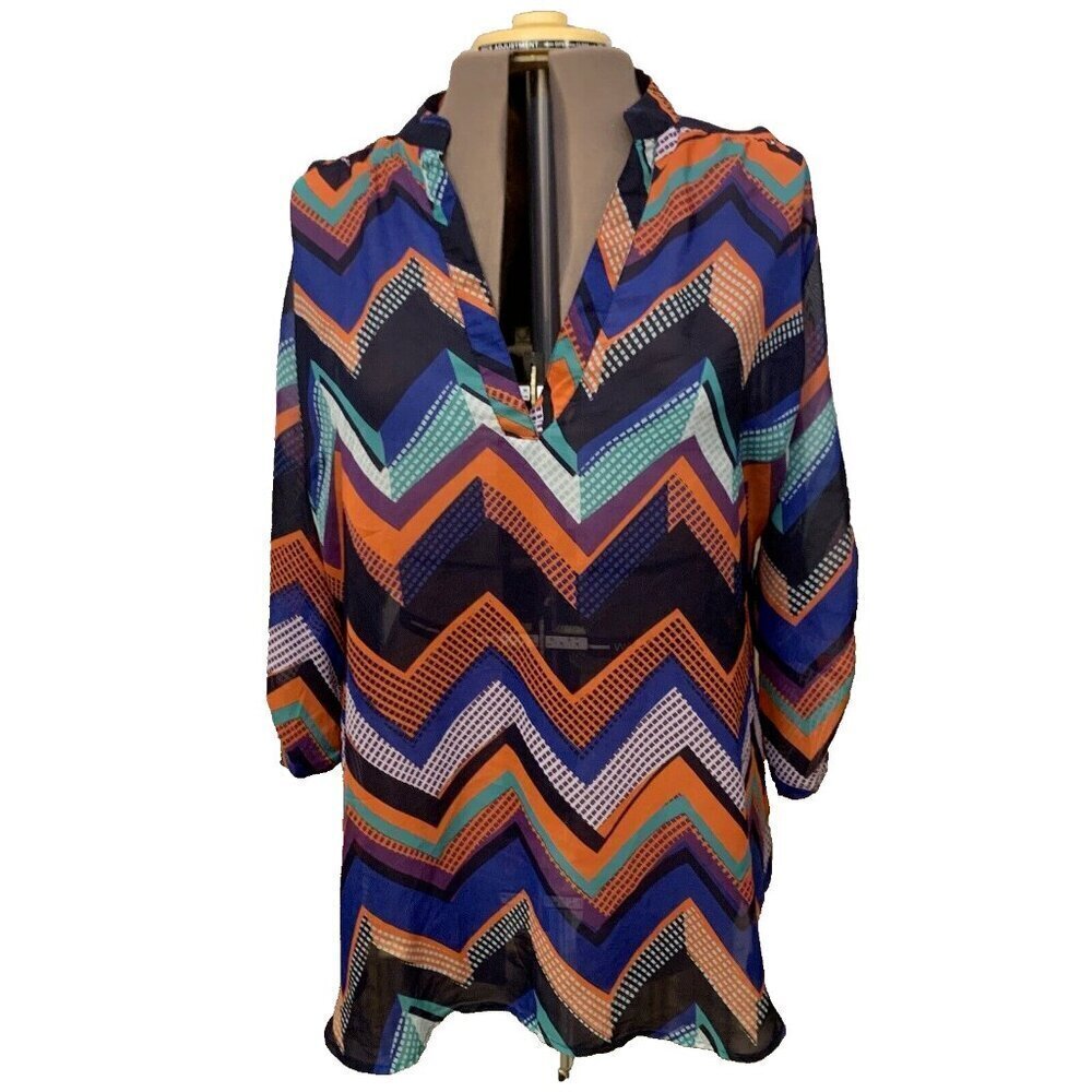 Belle Tweed. Size 1X. Pullover Chevron Chiffon Top. Tab Slouch Sleeves. B107